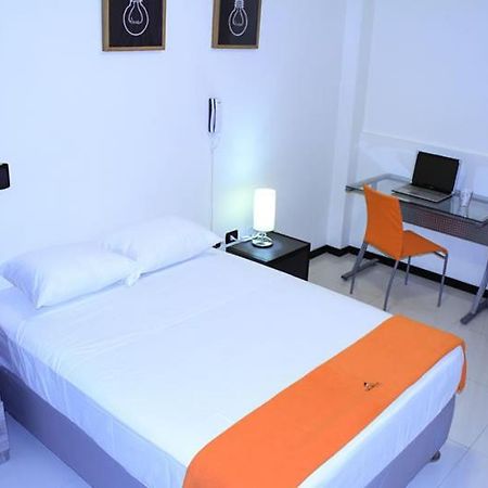 Ivankaa Hostel Trujillo Luaran gambar