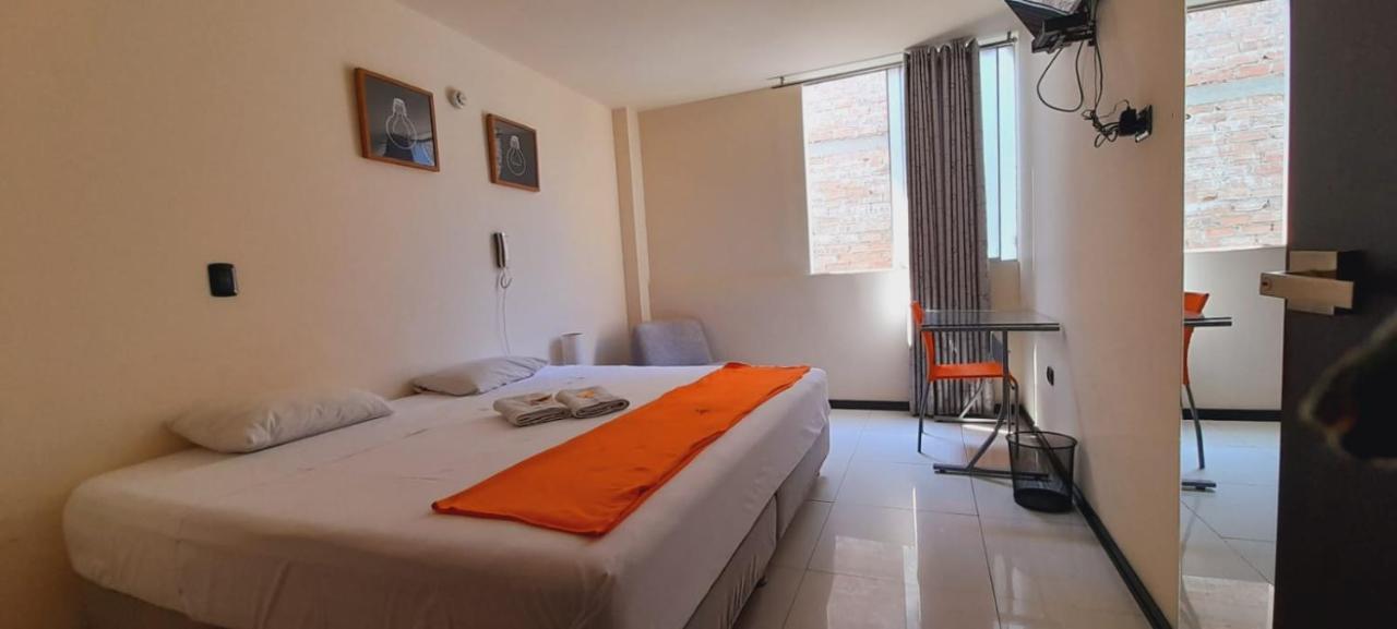 Ivankaa Hostel Trujillo Luaran gambar